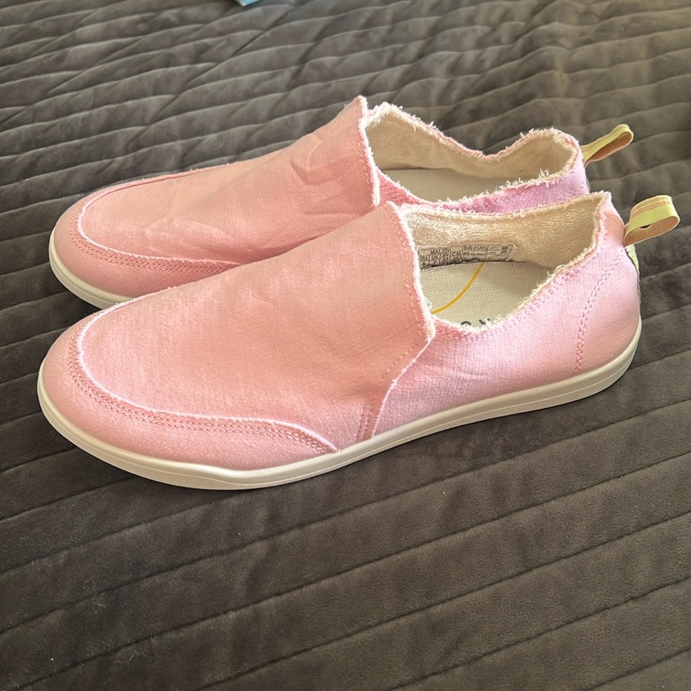 NWOT Vionic Beach light pink Size 9